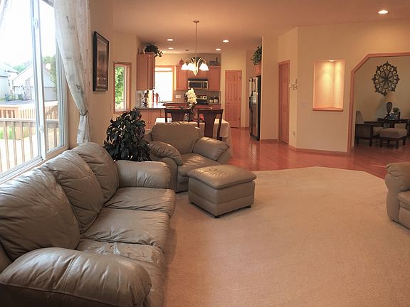 5th image of 1294 129th Ln NW