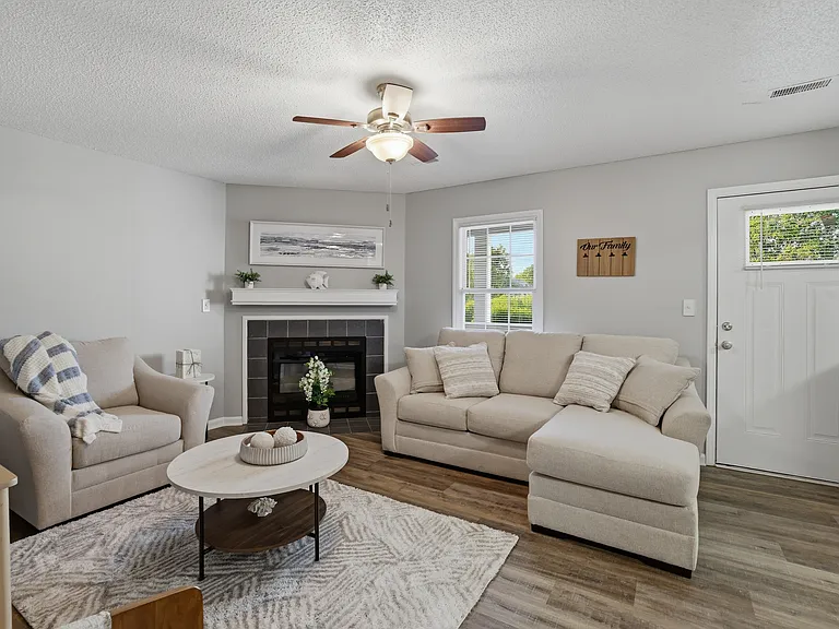 Westpointe Apartments — Photo 6