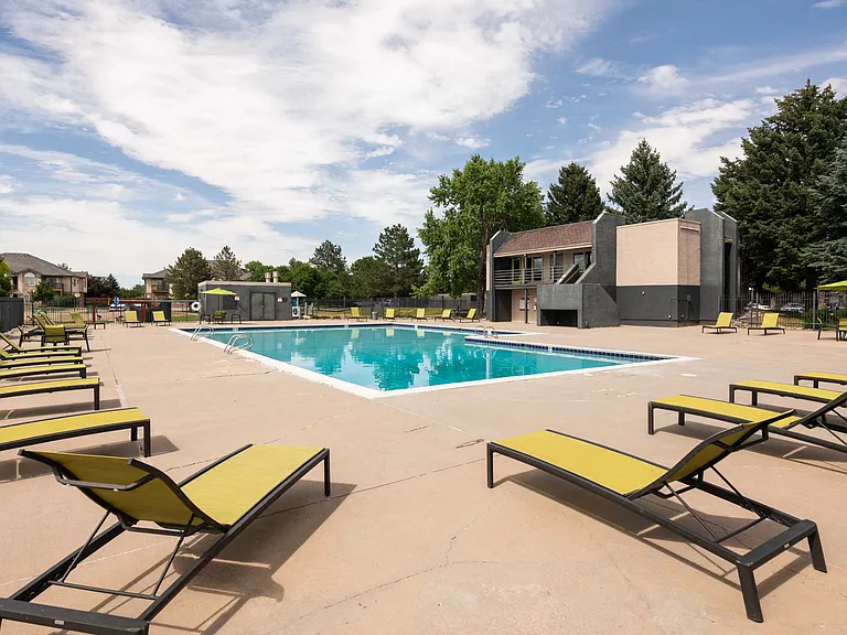 Wentworth Apartments — Photo 16
