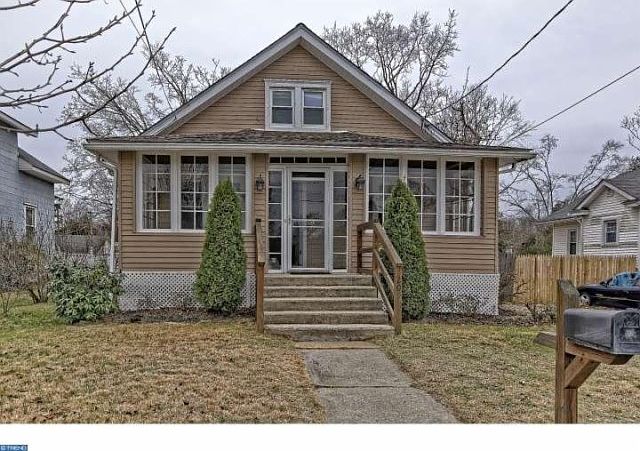 1st image of 205 W Essex Ave