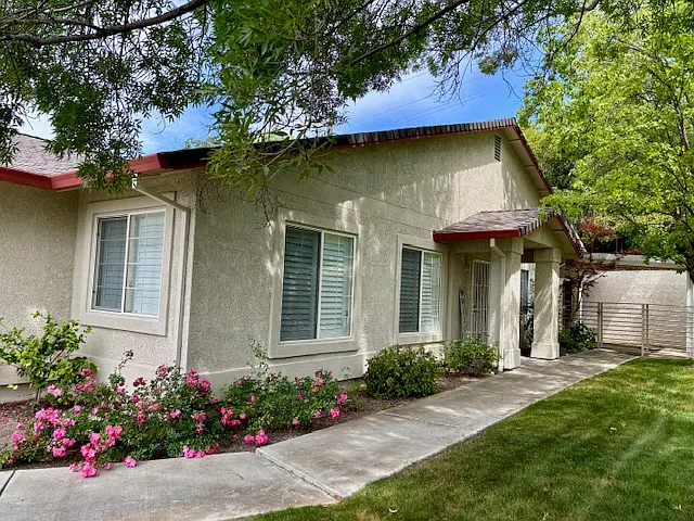 Building Photo - 744 Stonebriar Trl