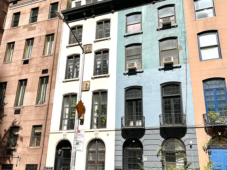 105 E 35th St #4/5 — Photo 24