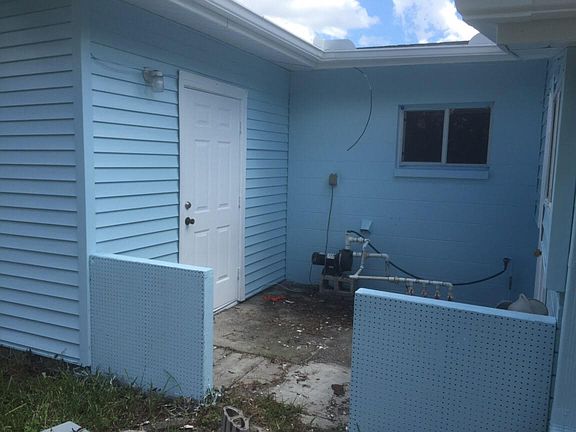 3rd image of 205 Leeland Heights Blvd E