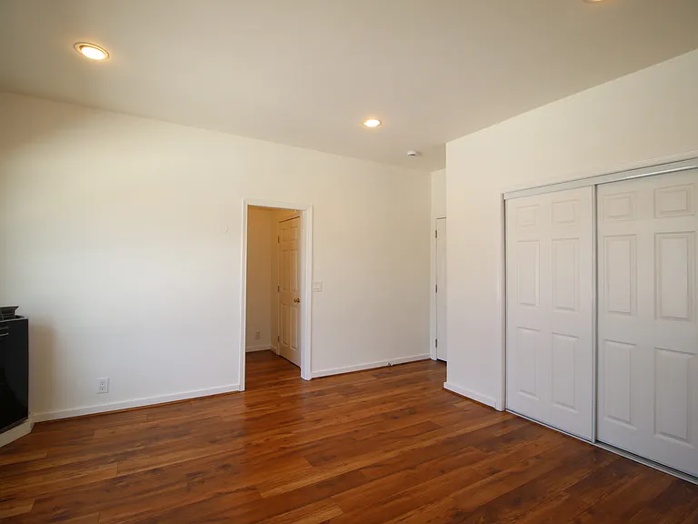 Westmoreland Apartments LLC — Photo 27