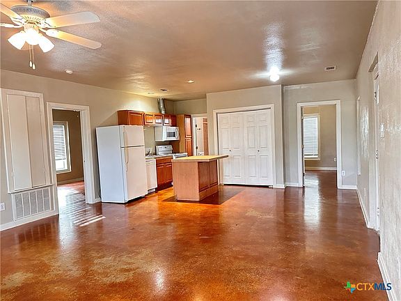 4th image of 3340 Dacy Ln #1