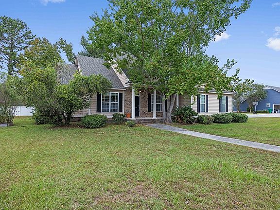 4th image of 3848 Thoreau Dr