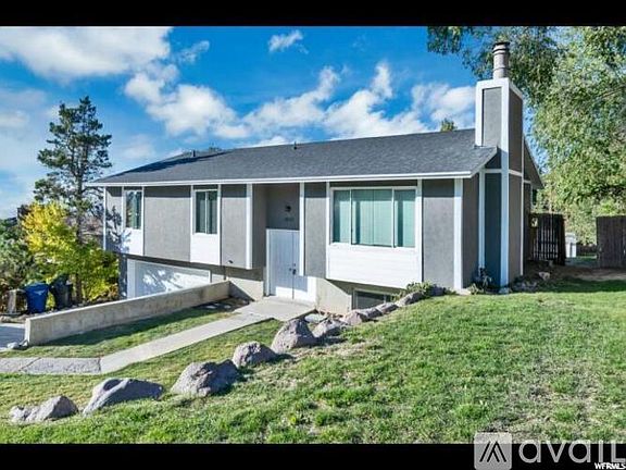 2nd image of 2579 E Cinnabar Ln #2579