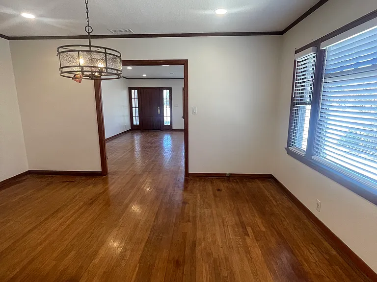 1114 W Palm Ave — Photo 7