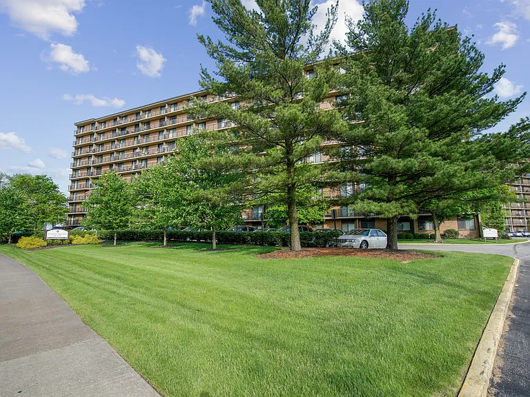 Independence Place Apartments: A 55 and Better Community — Photo 2