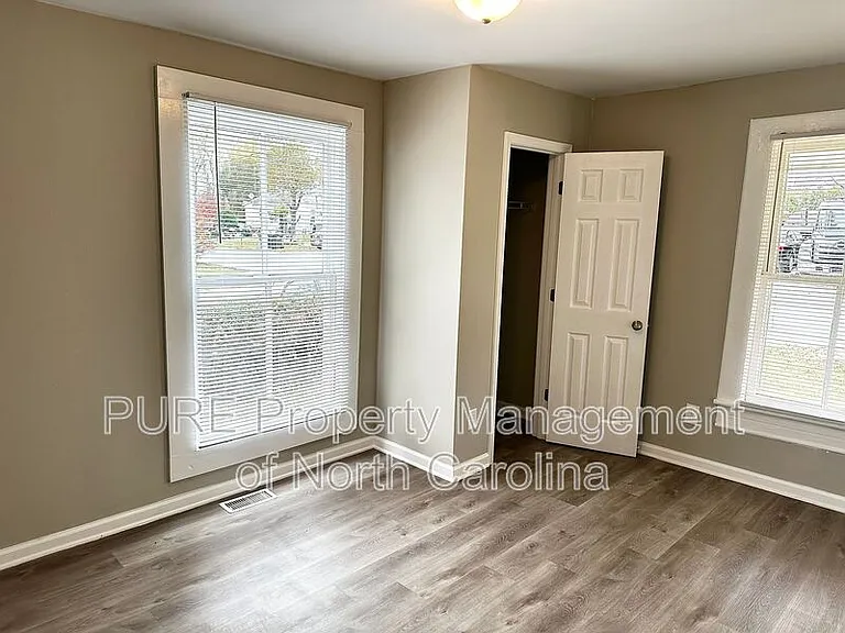 213 Irma Ave — Photo 22