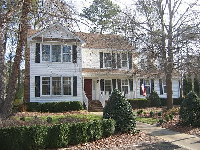 1st image of 709 Aguila Dr