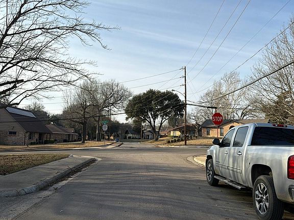 5th image of 7250 Ridge Park Ln