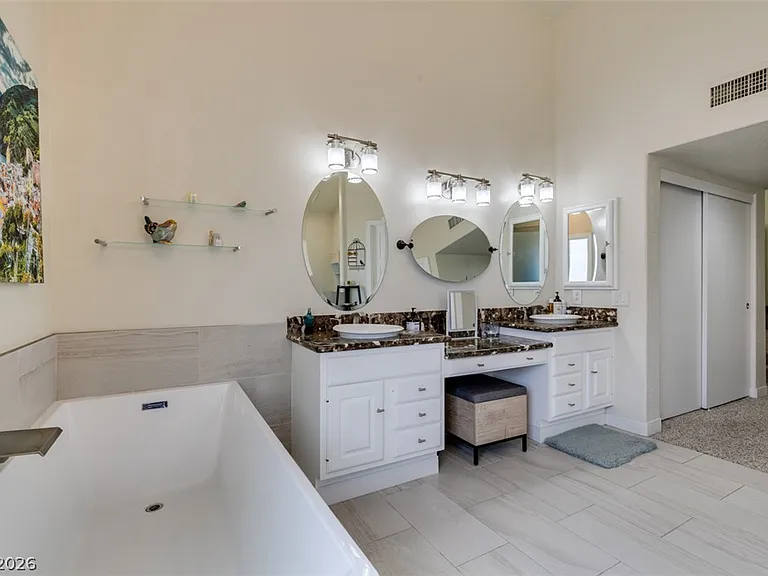 5133 Southern Hills Ln — Photo 15