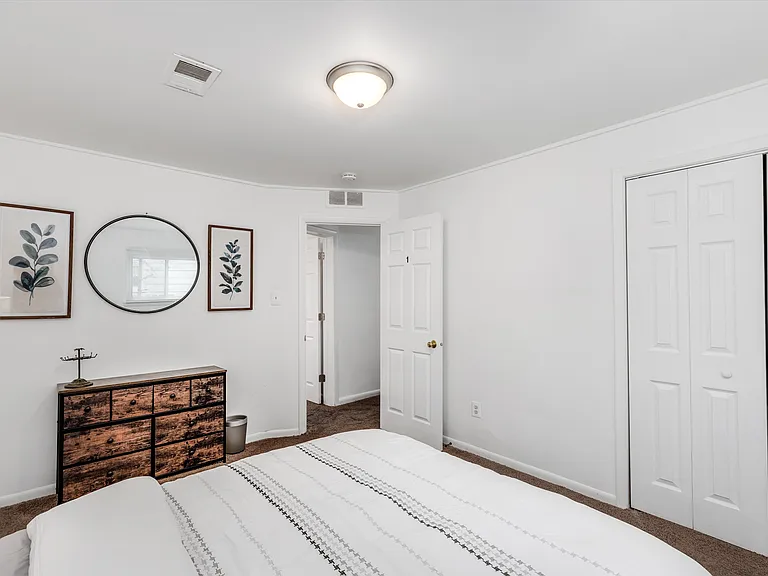 28516 Marshall St — Photo 8