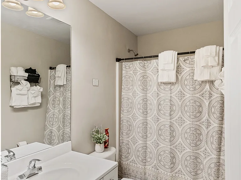 444 Lee Road 398 — Photo 7
