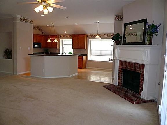 2nd image of 1407 Sweet Gum Dr