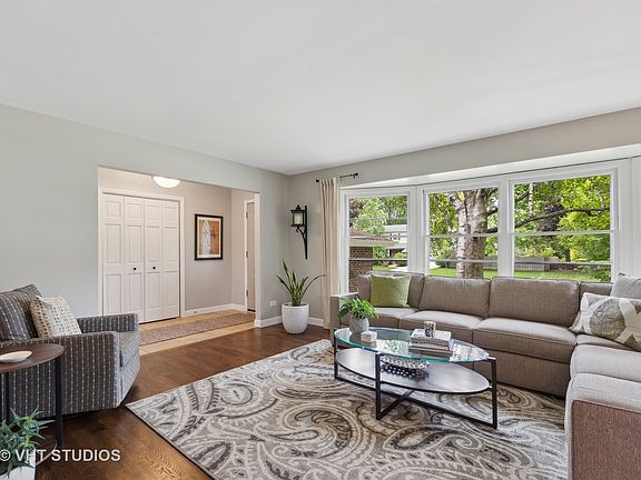 4th image of 606 Dawes St