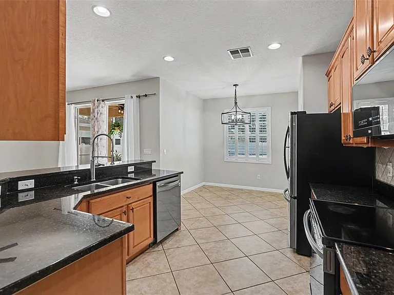 301 Fern Gulley Dr — Photo 10