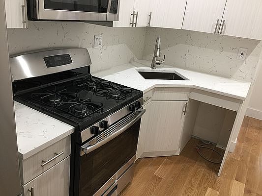 1st image of 330 E 106th St #2