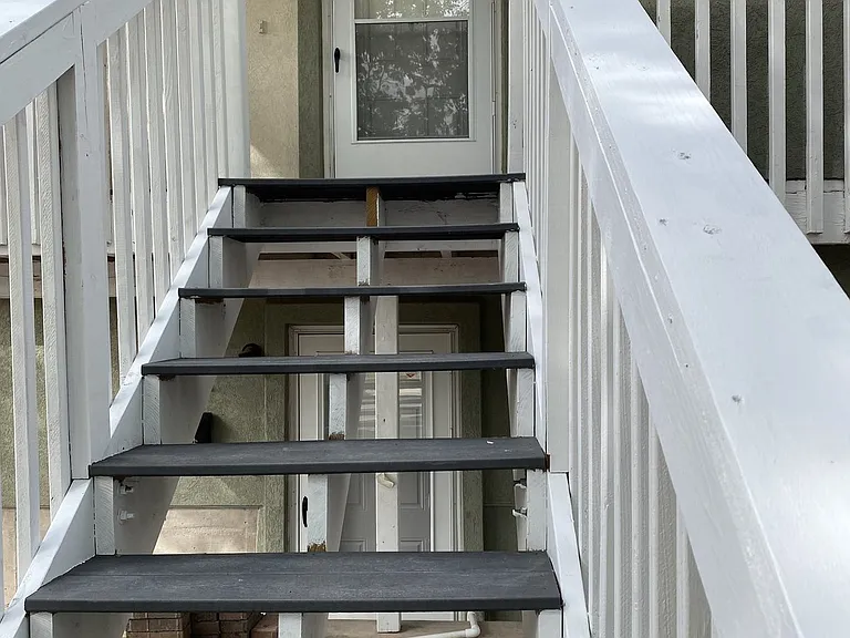 804 Swope Ave — Photo 1