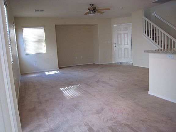 3rd image of 10349 Adrianna Ave