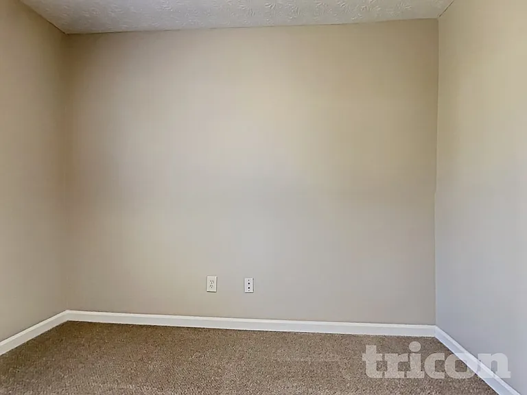 1410 Ericas Pointe Dr — Photo 17