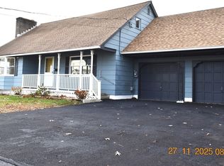 87 Clarendon Ave, Chicopee, MA 01013