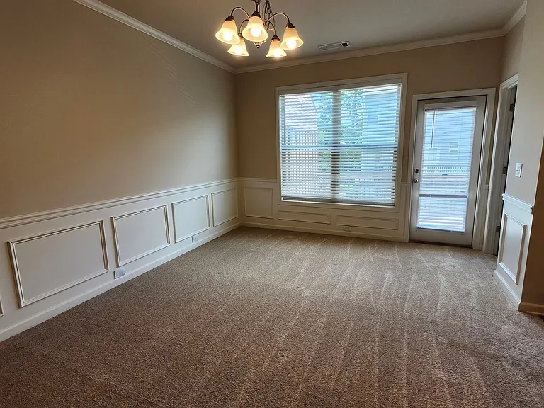 2669 Village Park Bnd — Photo 7