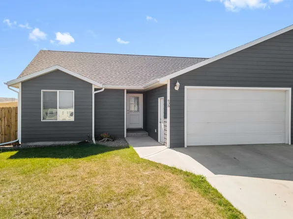 638 Denali Dr, Box Elder, SD 57719