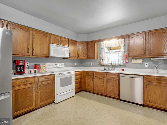 4th image of 4017 Security Ln