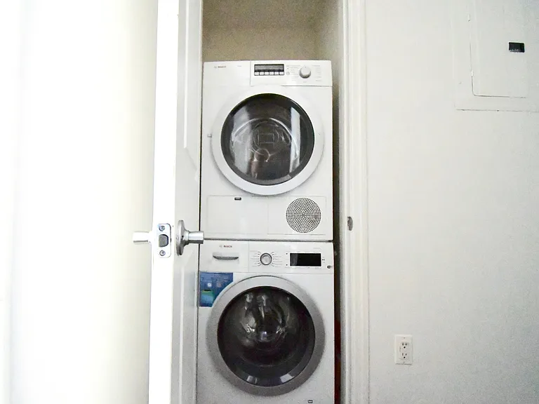 845 Manhattan Ave #2 — Photo 6