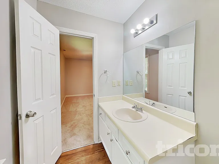 1202 Holly Hills Dr SW — Photo 9
