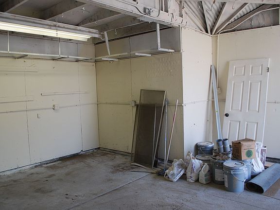Fully wired workshop space