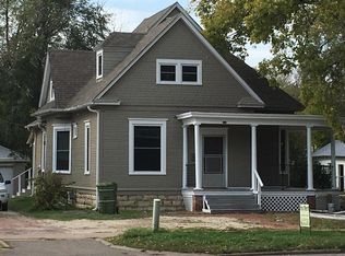 320 S 9th St, Salina, KS 67401