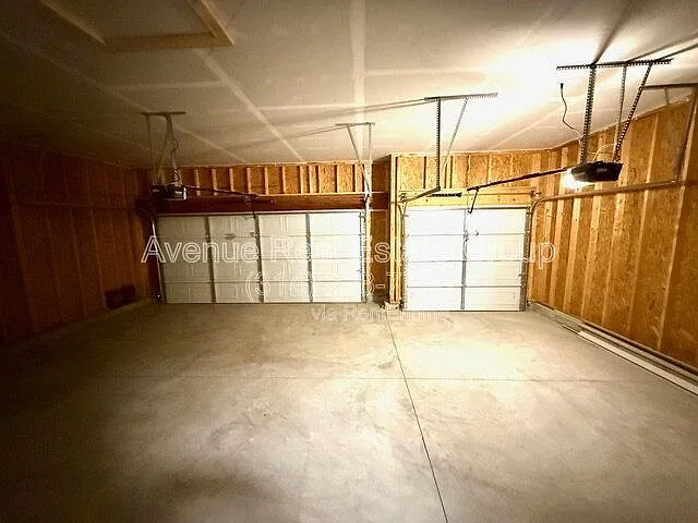713 Crested Point Dr — Photo 20