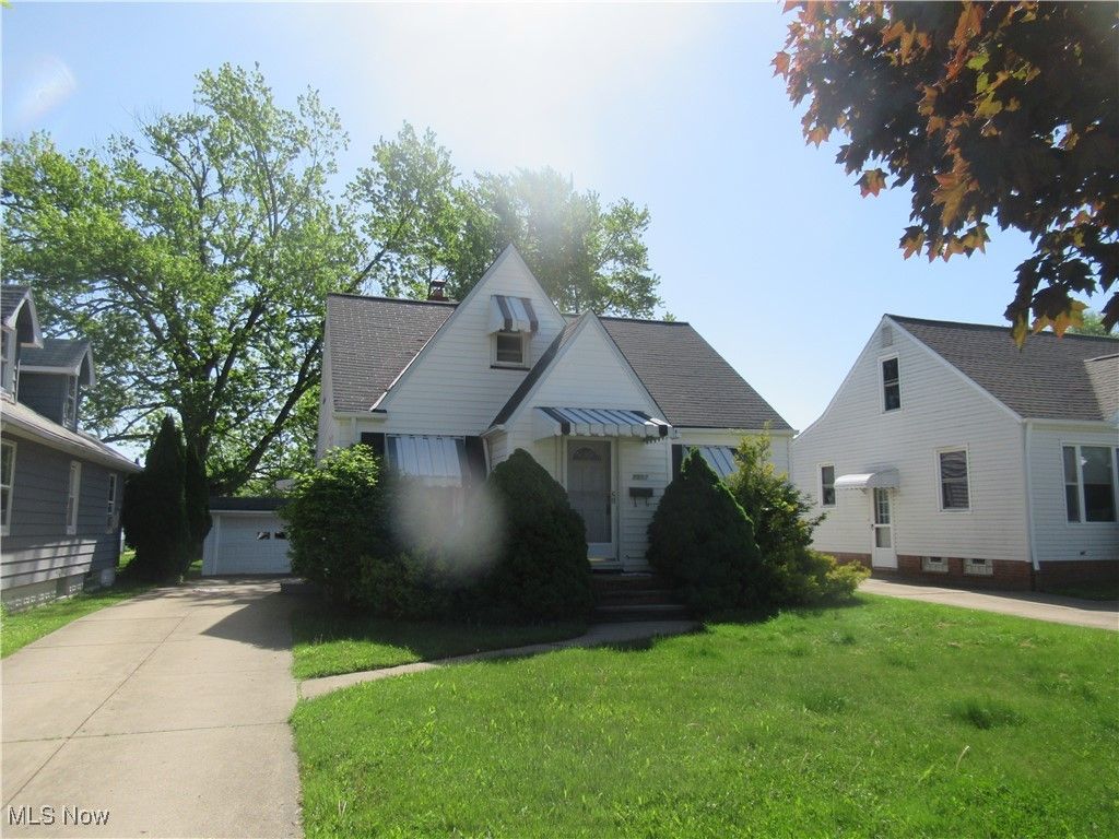 Real estate listing image