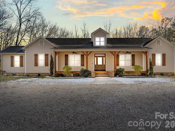 2370 Killian Rd, Edgemoor, SC 29712