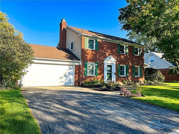 2nd image of 5910 Rockdale Ln