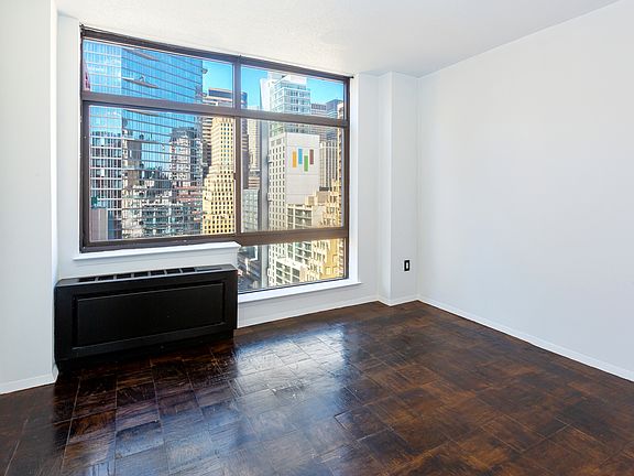 5th image of 303 E 43rd St APT 21C