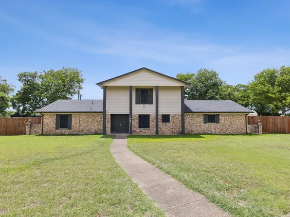 431 Sleepy Top Dr, Glenn Heights, TX 75154