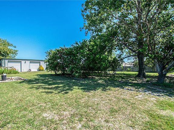 2nd image of 7540 Snug Harbor Cir