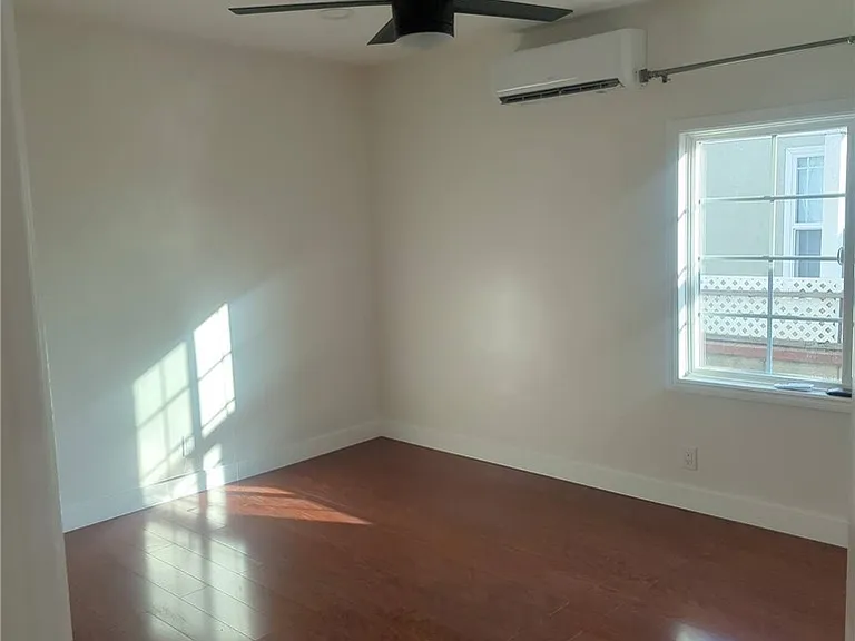 4132 Lynd Ave — Photo 6