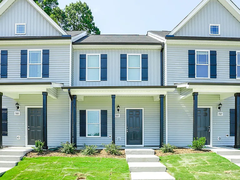 40 Zion Pl — Photo 1
