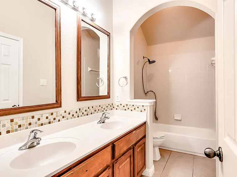 3611 Fossilwood Way — Photo 27