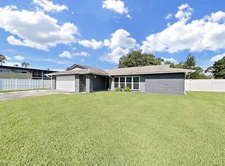 800 Embassy Rd, Largo, FL 33771