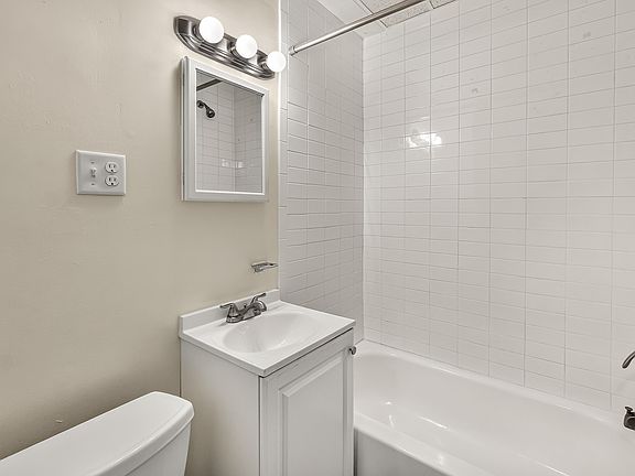 5th image of 243 E 2nd St #1