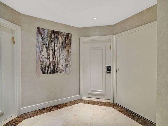 4th image of 21150 Point Place #2706