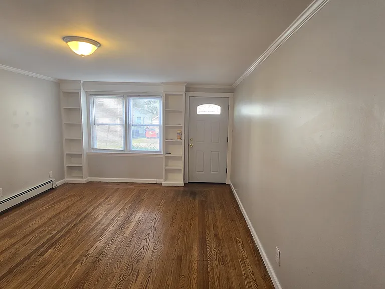 60 Admiral St — Photo 7