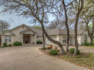 114 Wallace Riddell Dr, Burnet, TX 78611