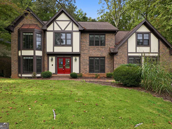 2360 Kimbrough Ct, Sandy Springs, GA 30350